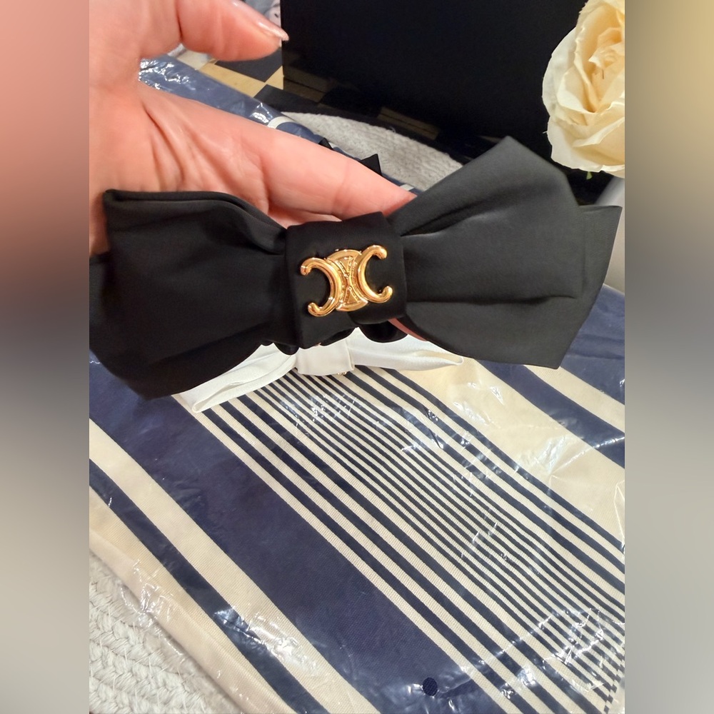 Celine- gift w\ purchase Striped Canvas Tote + 
1 Novelty Scrunchie *Pick color* - Picture 6 of 12